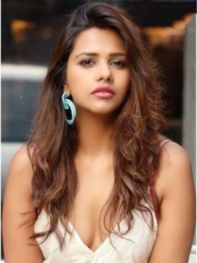 Dalljiet Kaur CONFIRMS Separation From Nikhil Patel, Accuses Him of Cheating 🤫🤫