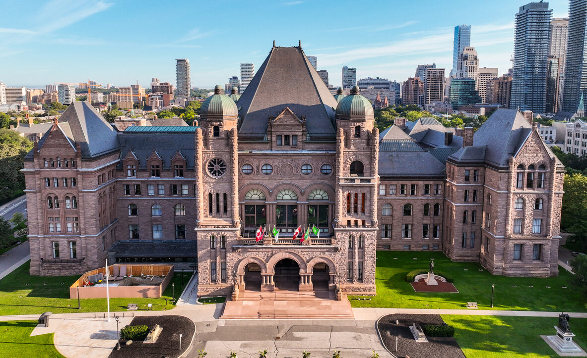 Ontario Colleges Face Restrictions on International Expansion-lattestnews24