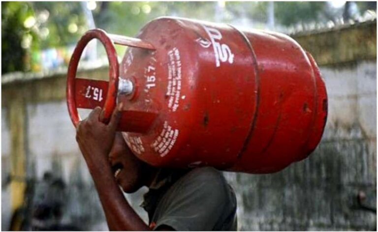 LPG Price Hike: Commercial cylinder prices increased on the first day of October, check new rates