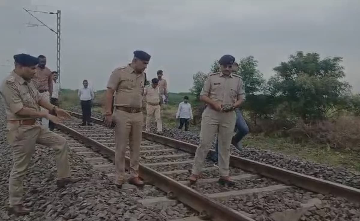 Gujarat: Attempt to derail train in Botad, large piece of iron placed on railway track