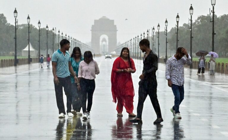 Chances of rain in Delhi-NCR today too, know what will be the weather condition