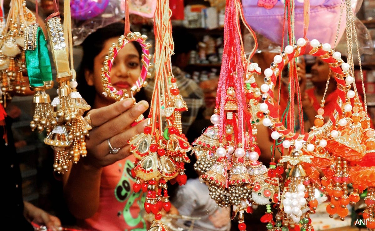 Record sales in the markets on the festival of Raksha Bandhan, Rakhis worth 12 thousand crores alone are estimated to be sold