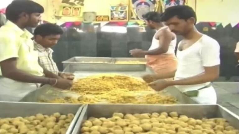 Supreme Court LIVE: Adulteration of religion and politics in Tirupati laddu? Know what arguments are going on between Sibal and Rohatgi