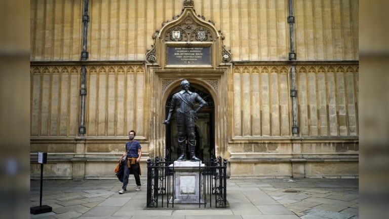 Oxford University, Oxford