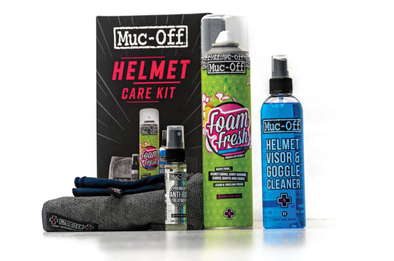 Mucoff helmet kit, price, spray, microfibre cloth usage - Introduction