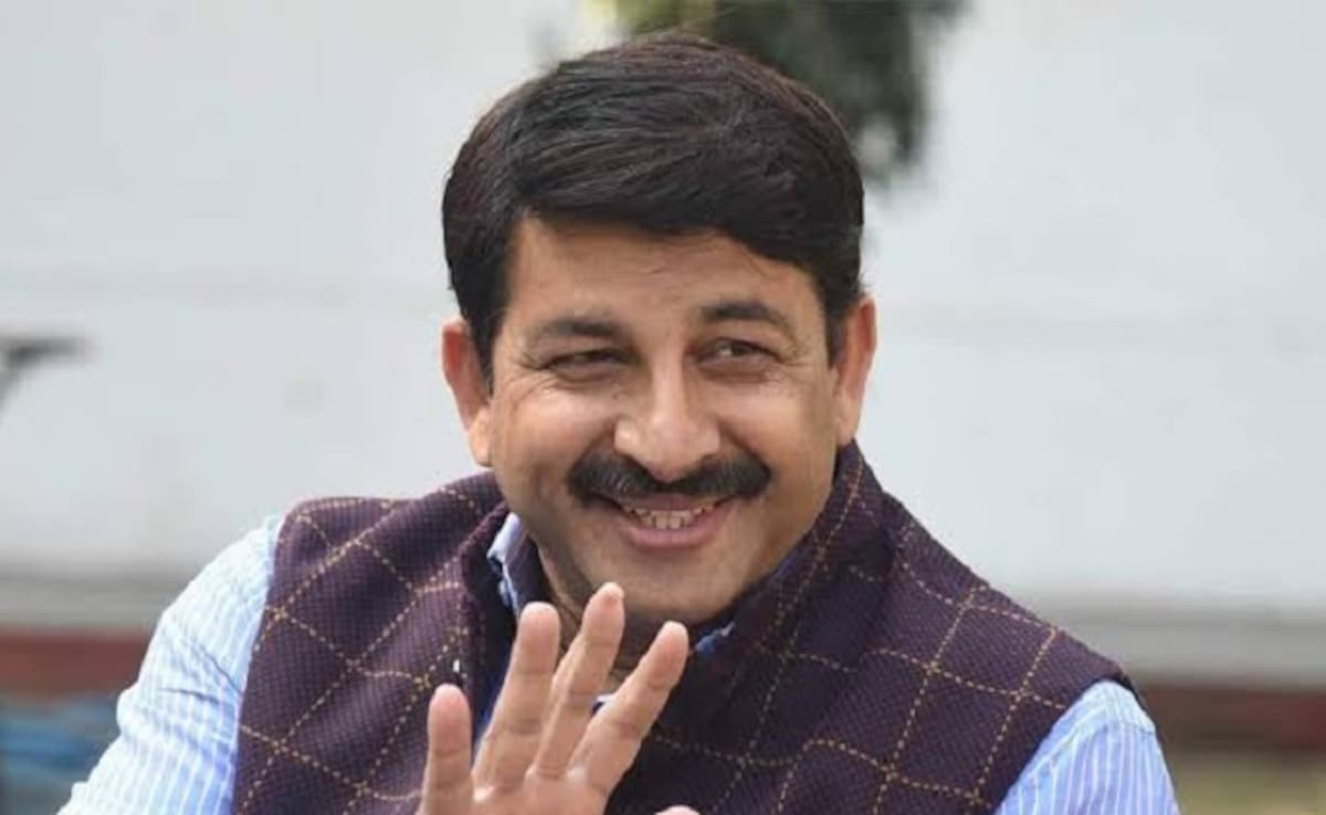 "He must be seeing PM Modi even in his dreams...": Manoj Tiwari's target on Arvind Kejriwal