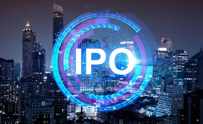 8 lost money in top-30 IPOs, only 2 gave strong returns, if you are fond of investing in IPOs then read this report.