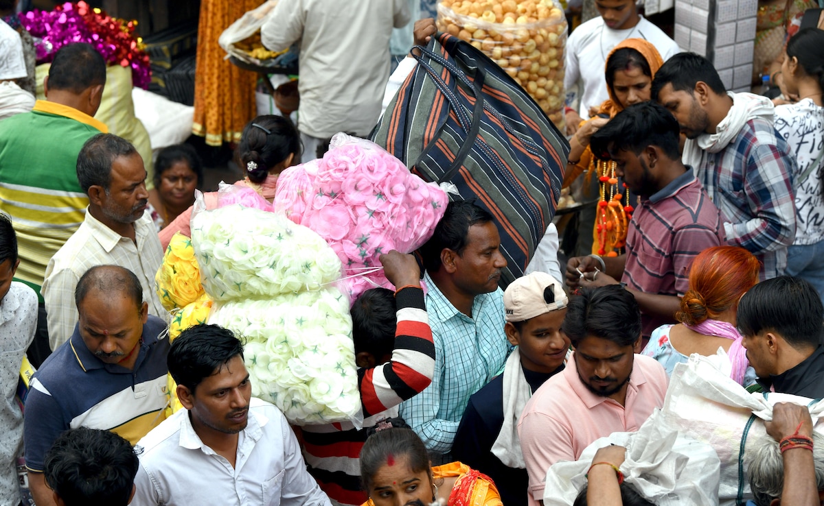 Tight security arrangements... Delhi's Sadar Bazaar becomes encroachment free, now do shopping without any worries!