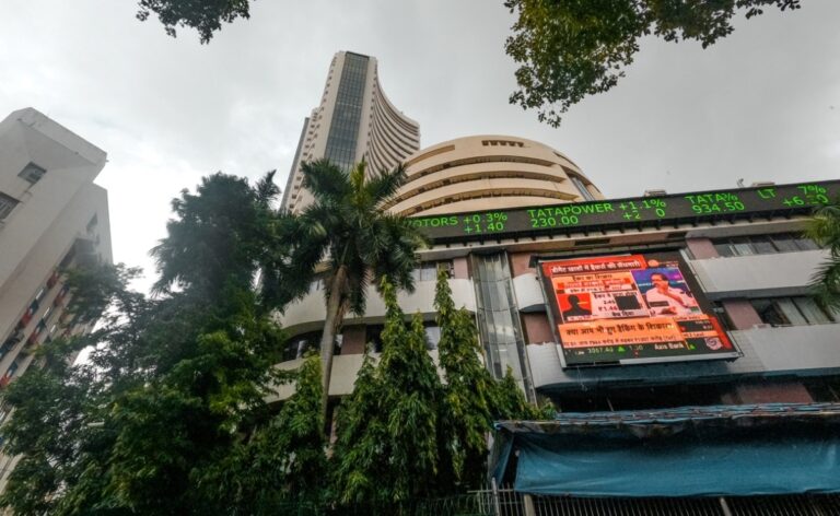 Domestic stock markets fall after two days of rise