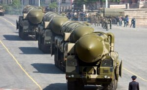 The sound of the great war! Did not keep nuclear weapons, Russia threatened Ukraine by firing 'blank' ballistic missile. Kiev Claims