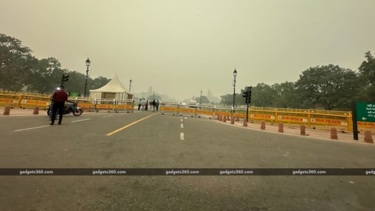 दिल्ली का AQI था 490, लेकिन इस इंटरनेशनल ऐप ने दिखाया 1600, जानें क्या है अंतर?