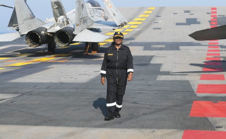 PHOTOS: When the President spent a day at sea, felt the power of the Navy aboard INS Vikrant