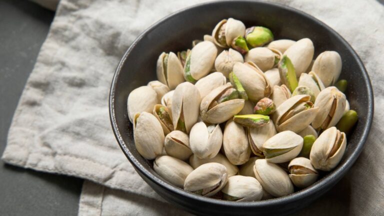 pistachios for heart